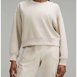 Lululemon Women's Beige Sweatshirt